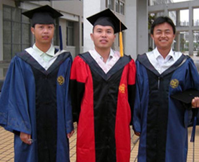 http://hdcms.henu.edu.cn/_vsl/F2DB256A2C90B3F7843C25A9BF8E5615/92F7C727/1F563?e=.jpg